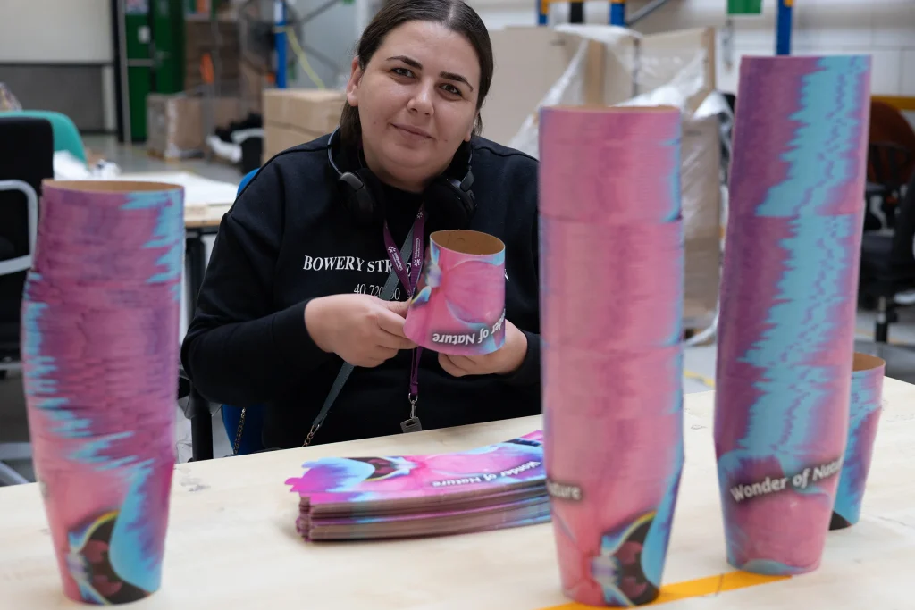 Deelnemer Aan Het Werk Op De Producteafdeling 1